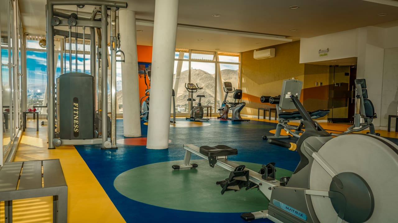 Gimnasio en el último piso del edificio Torre del Sol, Copiapó